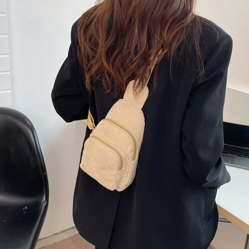 Enkel Enfärgad Crossbody-Väska