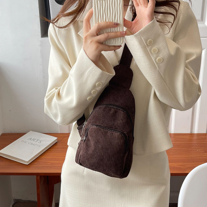 Enkel Enfärgad Crossbody-Väska