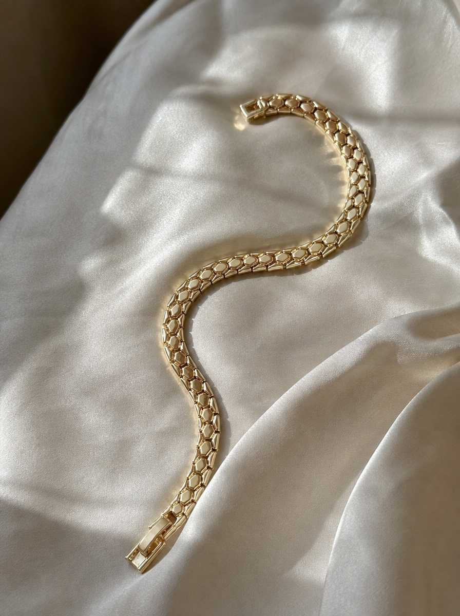 💞 Instagram-style geometric block-patterned gold bracelet – gold snake-bone bracelet