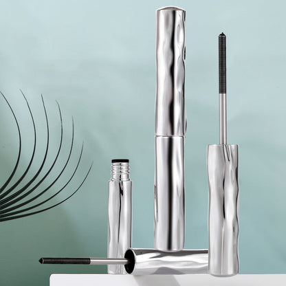 Lång och tjock mascar