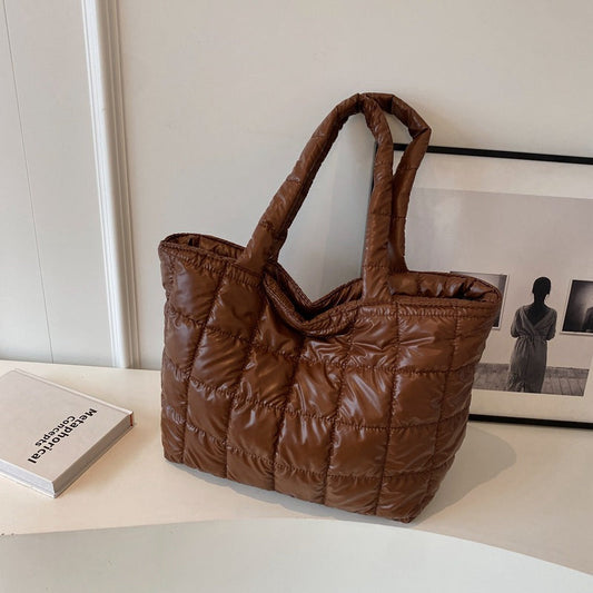 Axelväska I Rutig Dun Med Stor Kapacitet