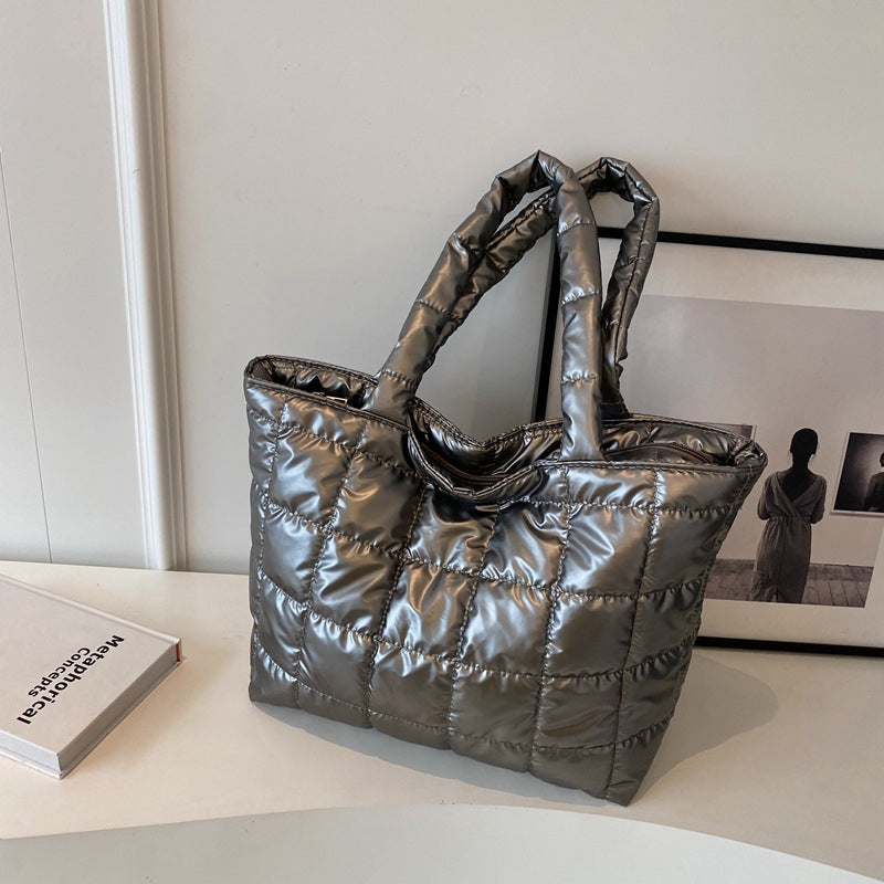 Axelväska I Rutig Dun Med Stor Kapacitet