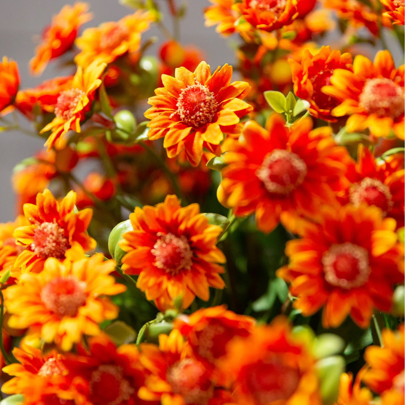 🌼- Artificial Outdoor Sunset Mums Flowers - UV resistant, Waterproof, Windproof