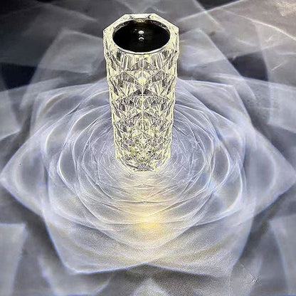 Led-lampa med kristallros som byter färg