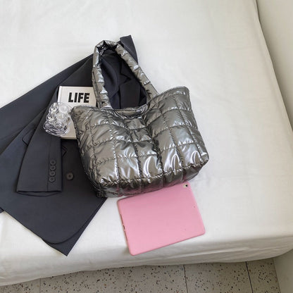 Axelväska I Rutig Dun Med Stor Kapacitet