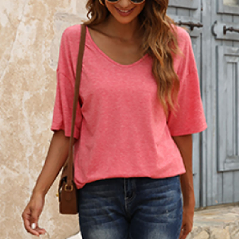 T-tröja med V-ringning i enfärgad modell för kvinnor/T-tröja med V-ringning i enfärgad modell för kvinnor