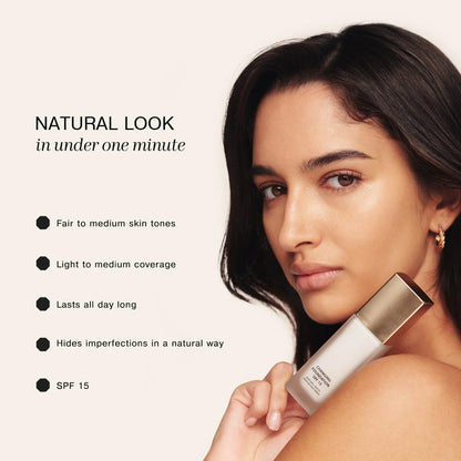 Lätt och naturlig, täckande och skyddande allround flytande foundation