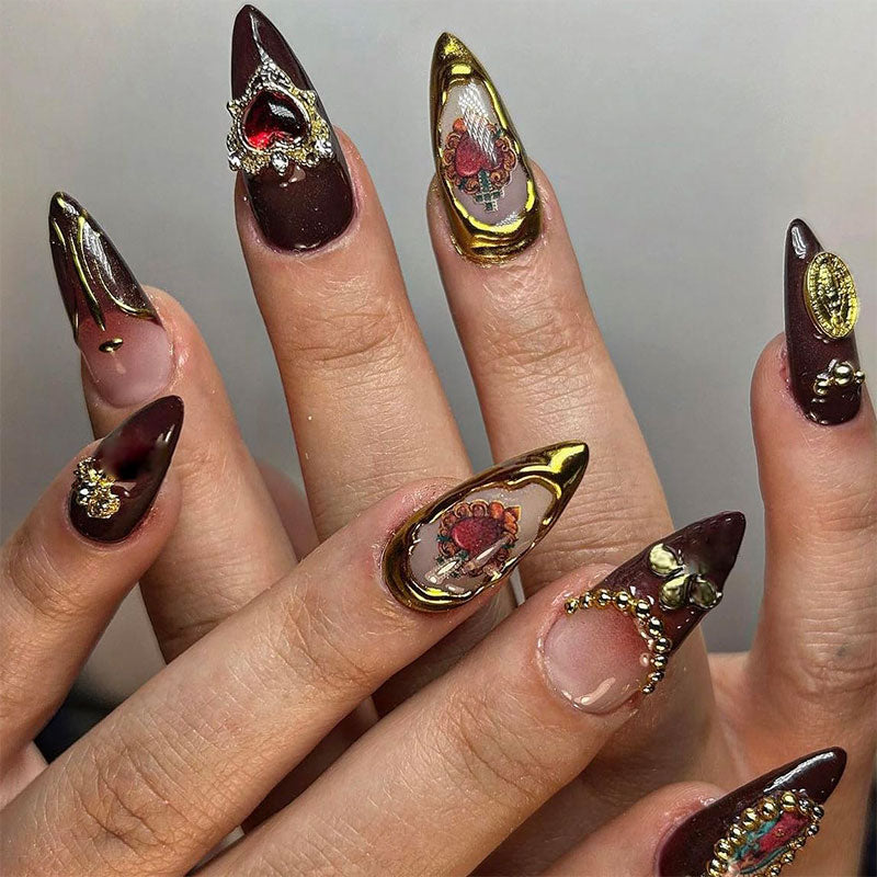 Påsättningsbara naglar med reliefkors nageldekorationer