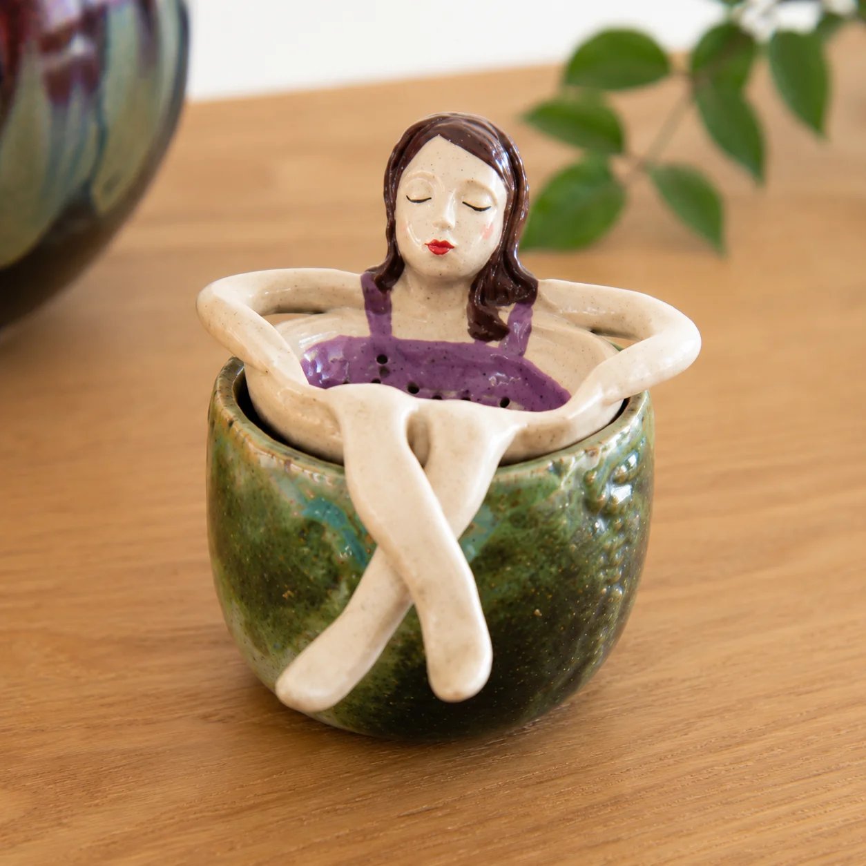 🍵Whimsical Sitting Lady Ceramic Tea Strainer Collection