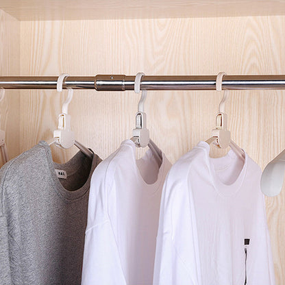 Fällbar hängare för resor