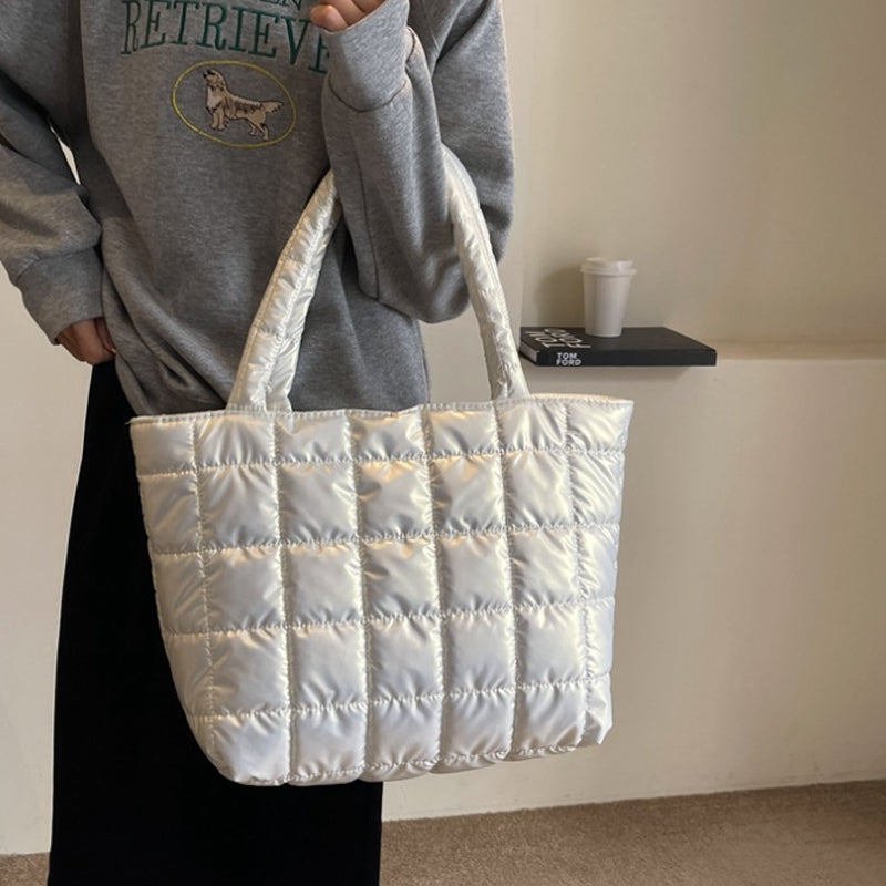 Axelväska I Rutig Dun Med Stor Kapacitet