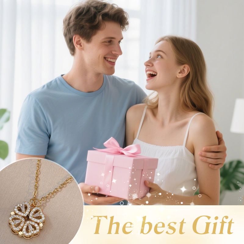 Ett hjärt-till-hjärta dubbelt slitage öppet stängt fyrklöverhalsband