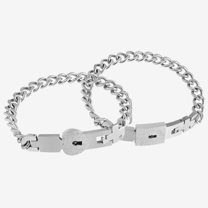 💞Couples’ Titanium Steel Bracelets with Heart-Shaped Padlocks🗝️