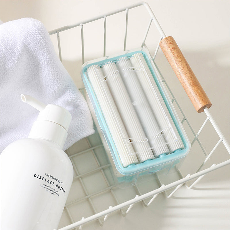 Tvålkopp med avrinningshål och fjäder