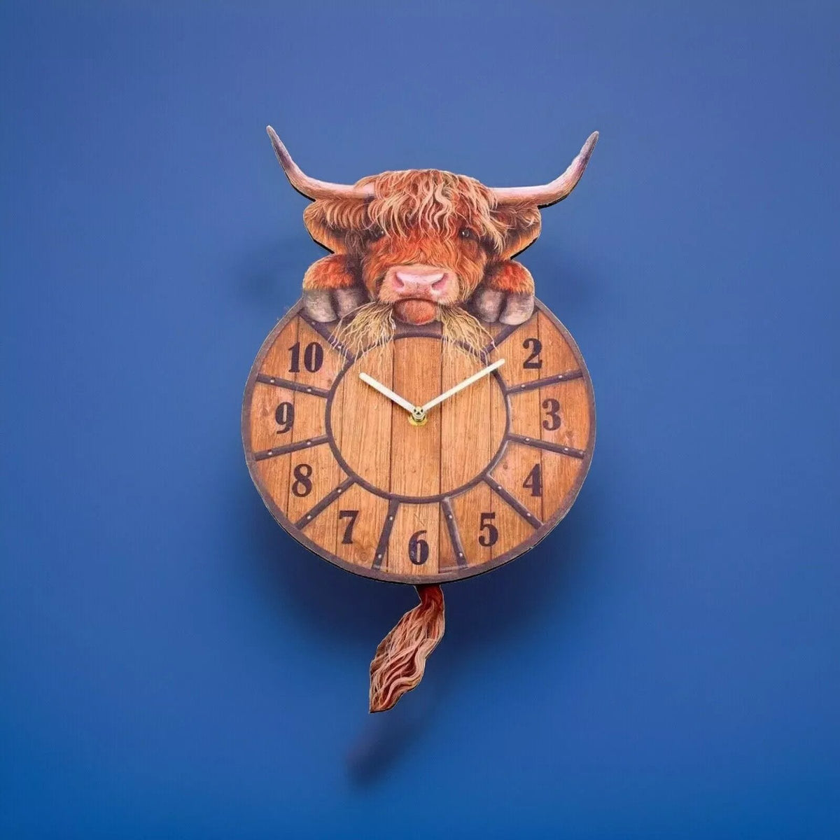 🐮Swinging Tail Highland Cow Wall Clock