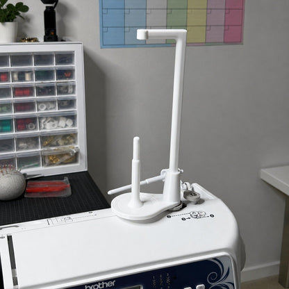 🧵Large Capacity Thread Spool Stand🪡(Compatible With Most Sewing Machines In UK Markets)