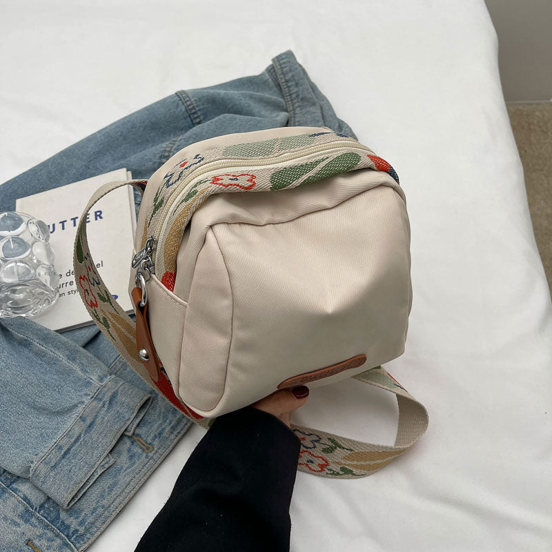 2024 Års Nya Modell Av En Axelväska I Oxford-Tyg Med Skalform