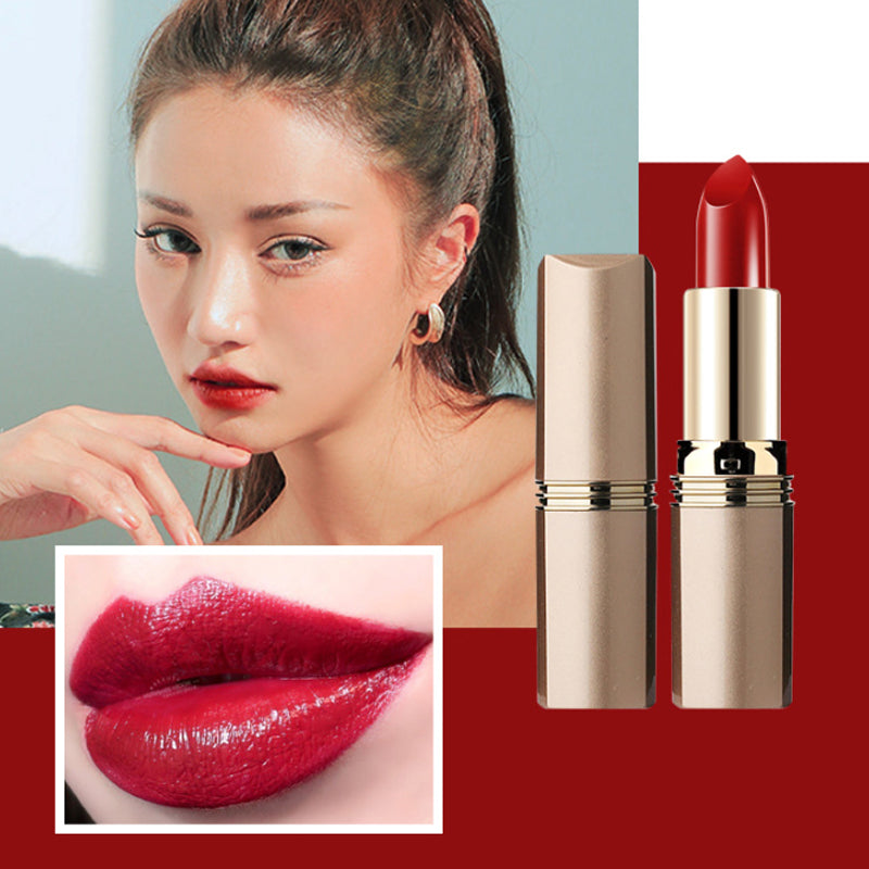 Återfuktande matt läppstift utan konserveringsmedel