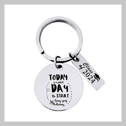 2024 examensnyckelring - inom dig allt du behöver