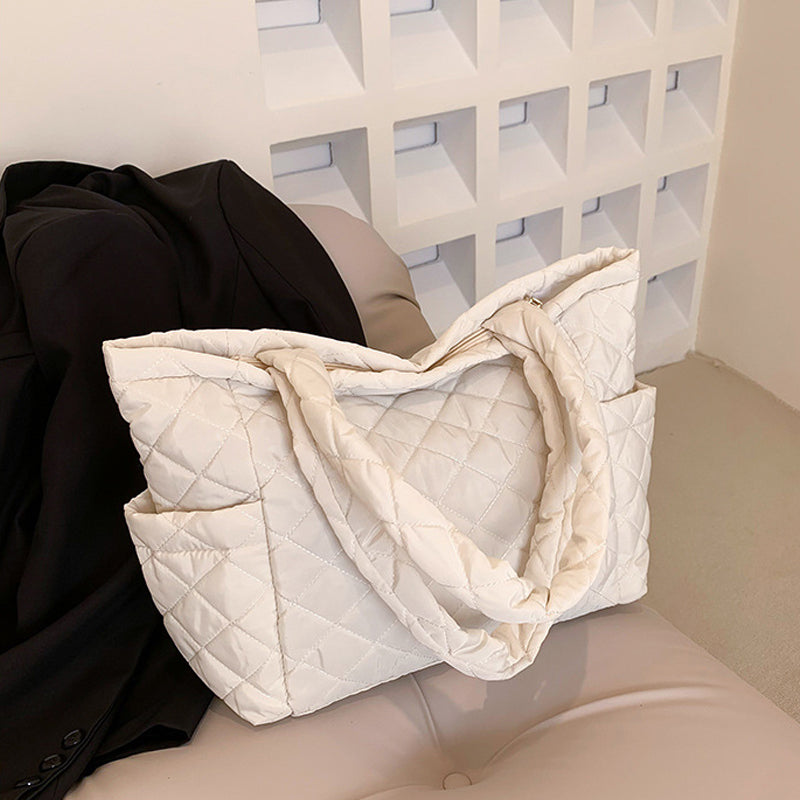 Pendelväska I Dun Nylon