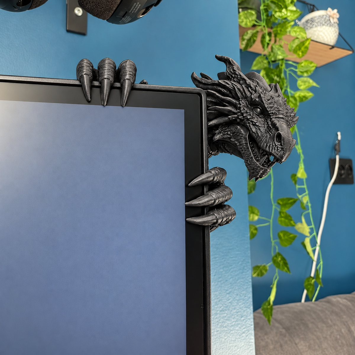 🐲Legendary Dragon Screen Guardian – 3D Fantasy Monitor Corner Figurine, Unique Gaming Desk Decor & Gifts for Dragon Lovers