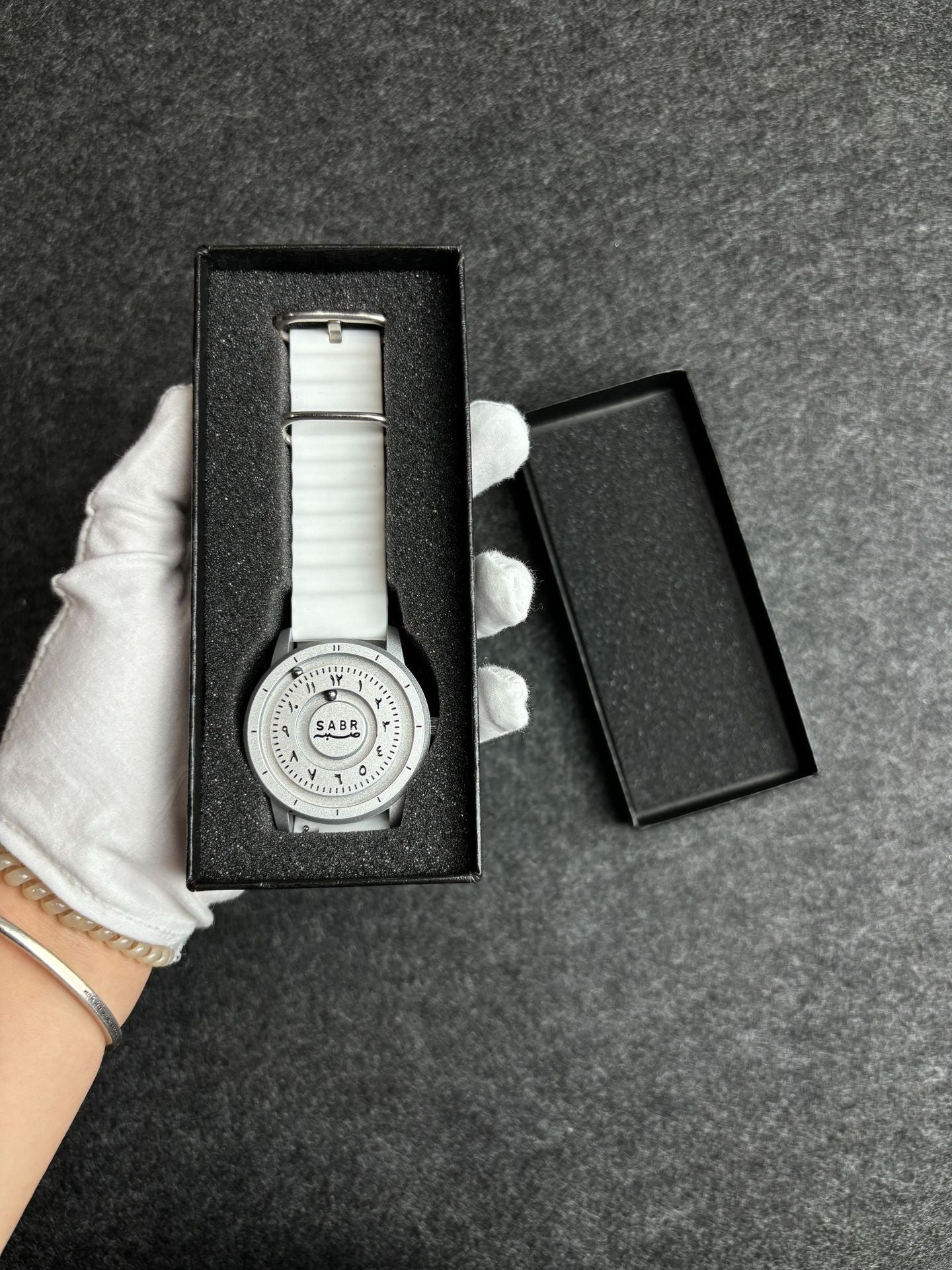 Magnetisk rullbollsupphängning herrklocka