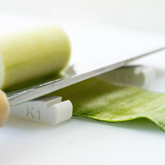 Ultratunt snittningshjälpmedel