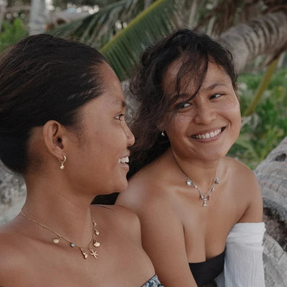 Surfer Girl Necklace - Initialt Halsband