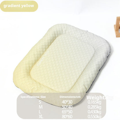🧊Ice Silk Pet Cooling Mat – Breathable Summer Cooling Bed for Dogs & Cats