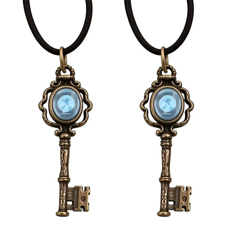 🗝️ Heart Guardian Witch Key Necklace – Set with Moonstone🌙