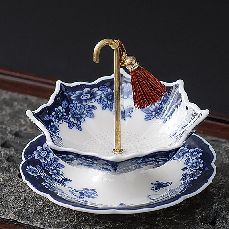 🍵 Traditionally Fired Blue-and-White Porcelain Tea Strainer Set