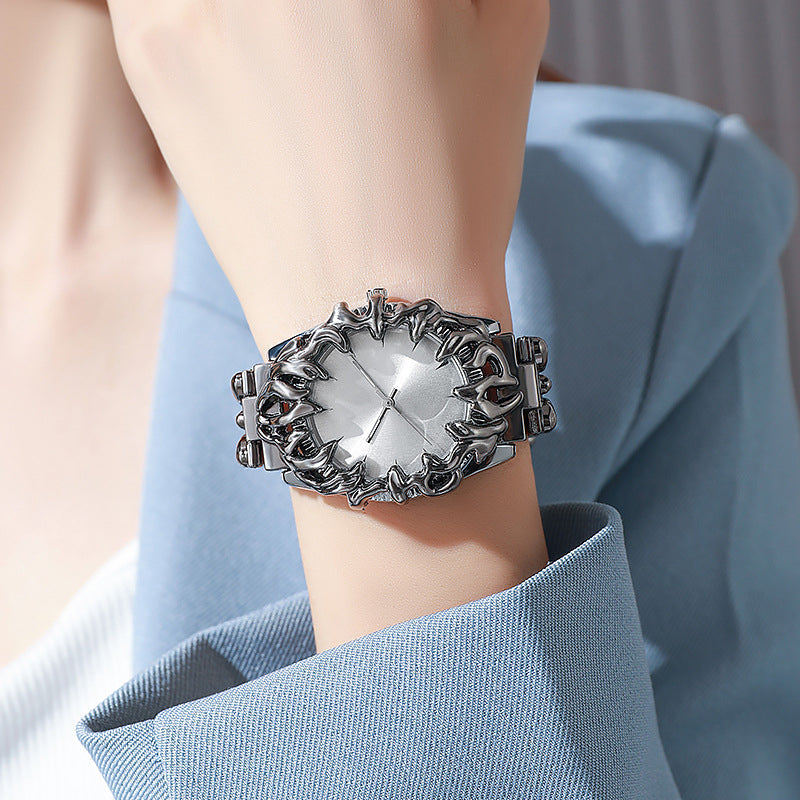 ⌚Creative Claw-Shaped Quartz Watch for Men – Red Dial, Sculptural Bracelet, Statement Style 🔥