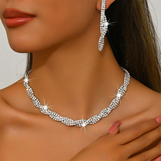 ✨ Sparkling Rhinestone Claw Chain Necklace & Earrings Set 💎
